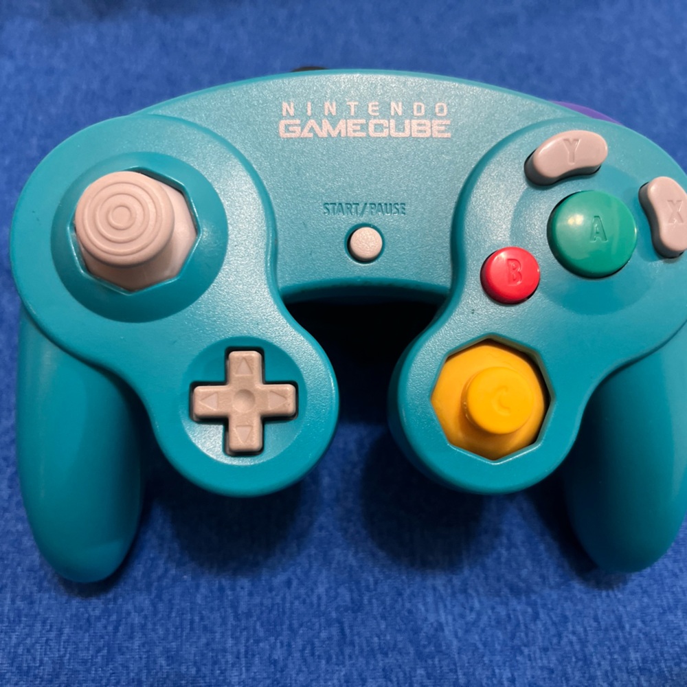 Nintendo GameCube Controller - blue sky